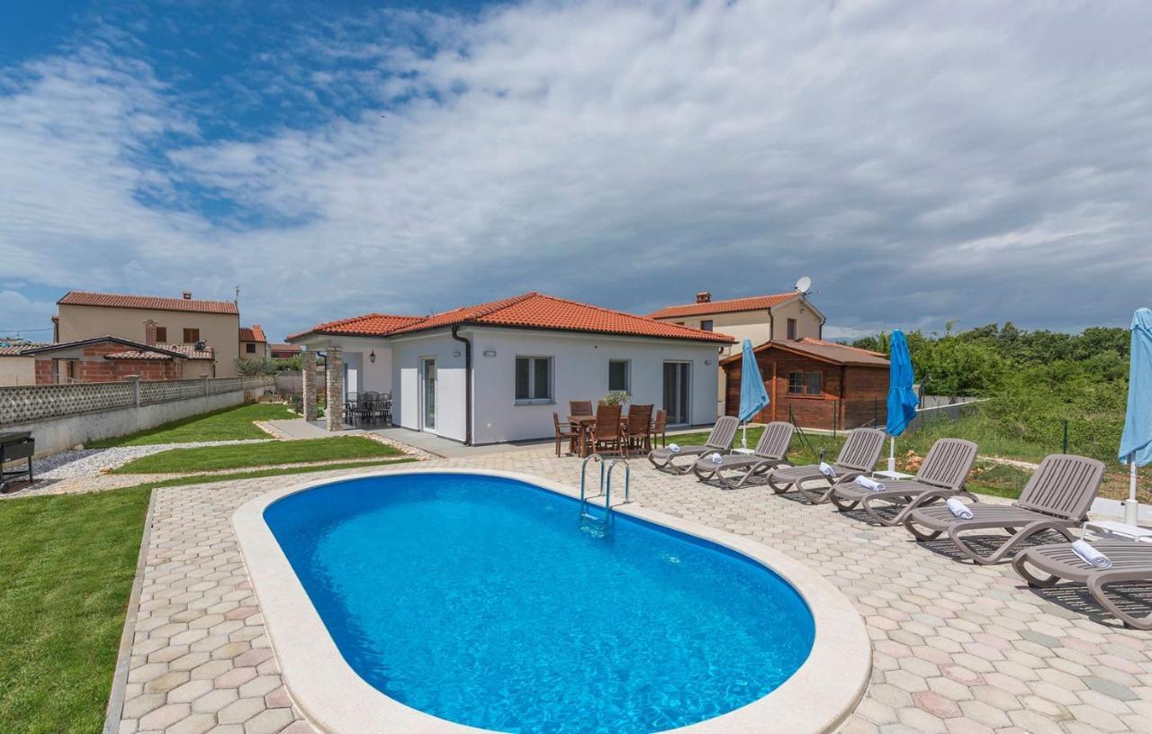 Villa Frontera Croatia Porec Exterior photo
